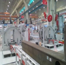 前支腿焊接變位機(jī)